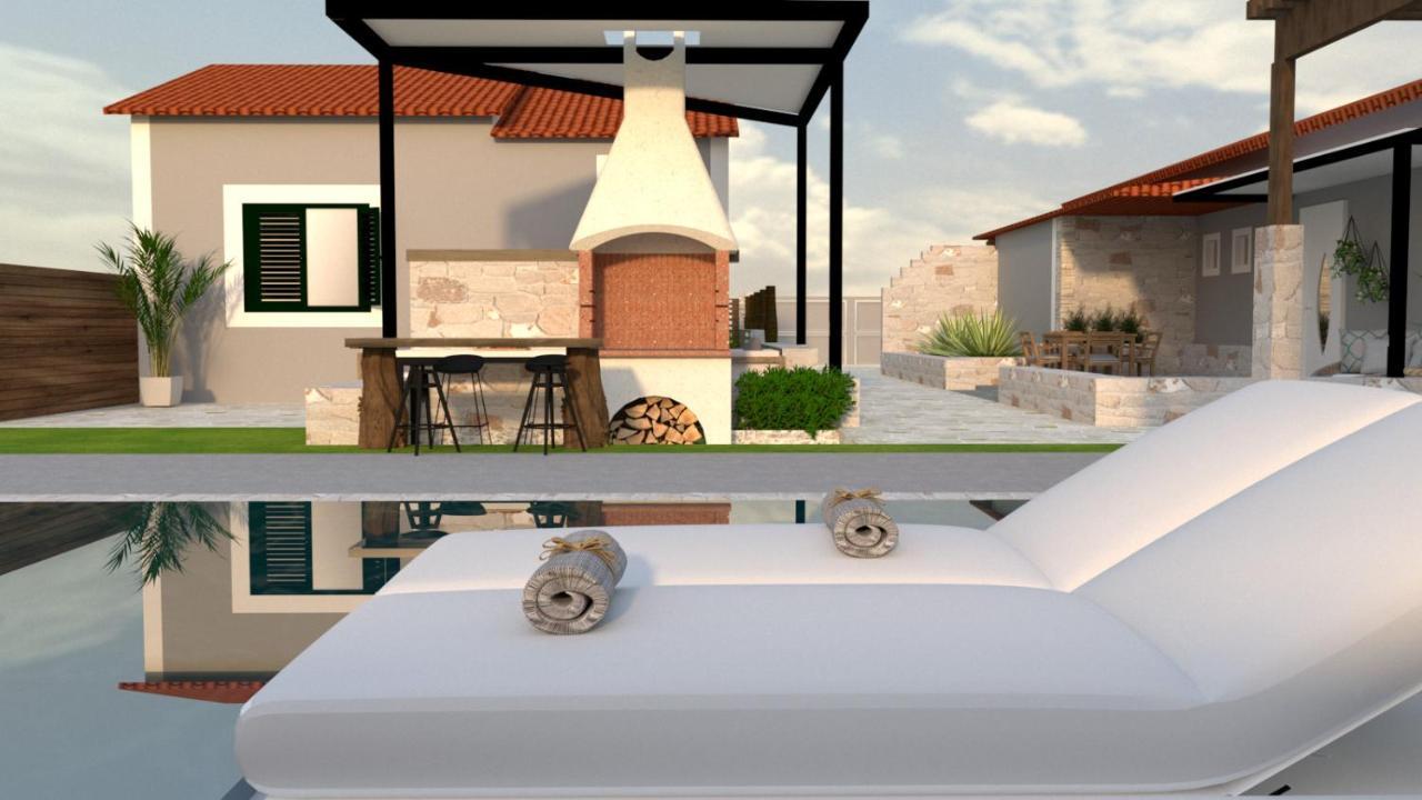 Domenica Apts Ii